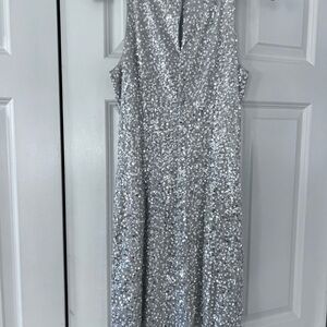 Cute lil silver sequin dress for the holiday parties— sleeveless- sz 4